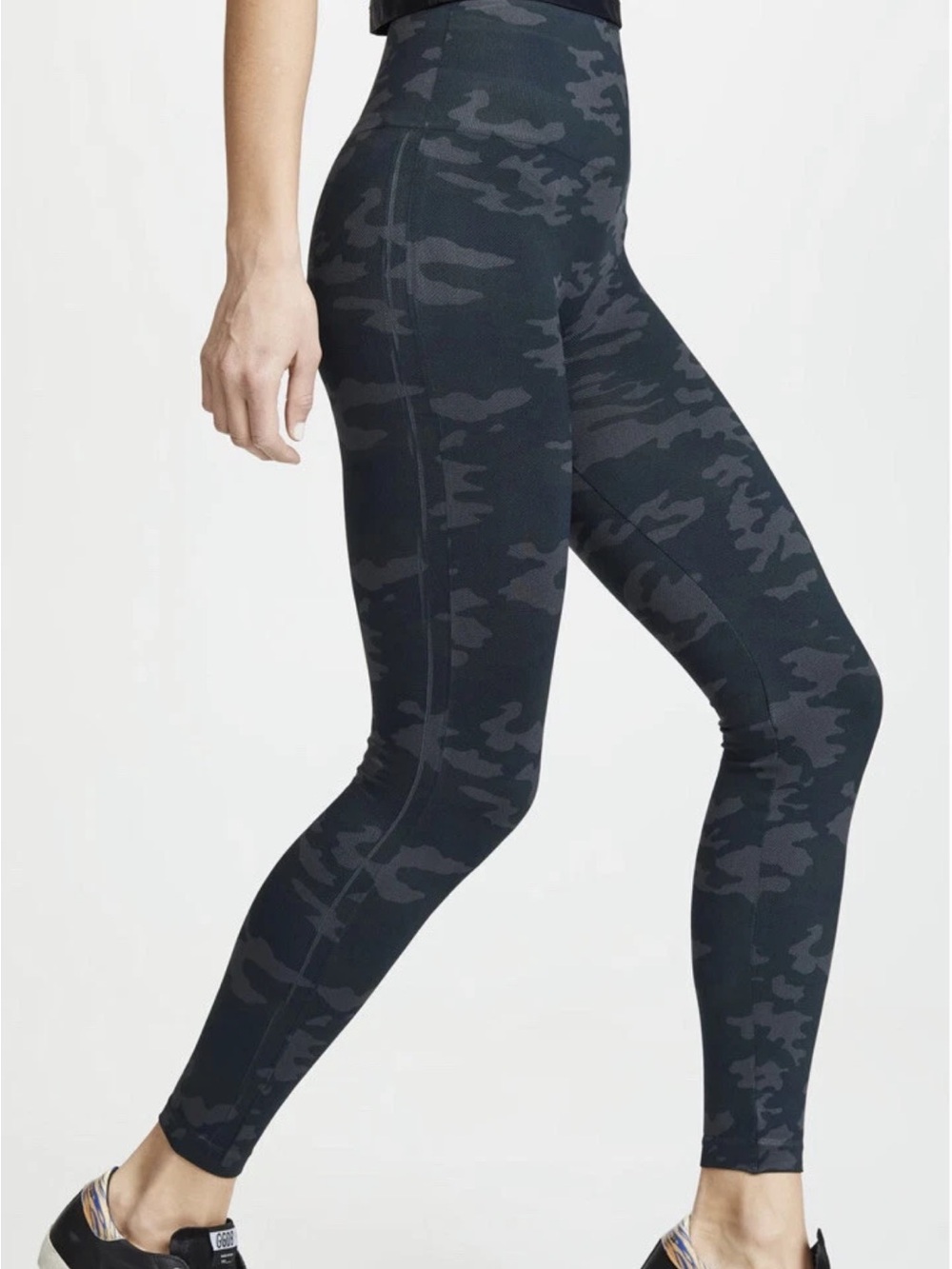 Spanx Look at Me Now Seamless Black Camo High Rise Leggings Women Large Athletic